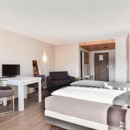 Apartamento Rhodania 56 *